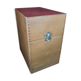 Wooden high box for grading
