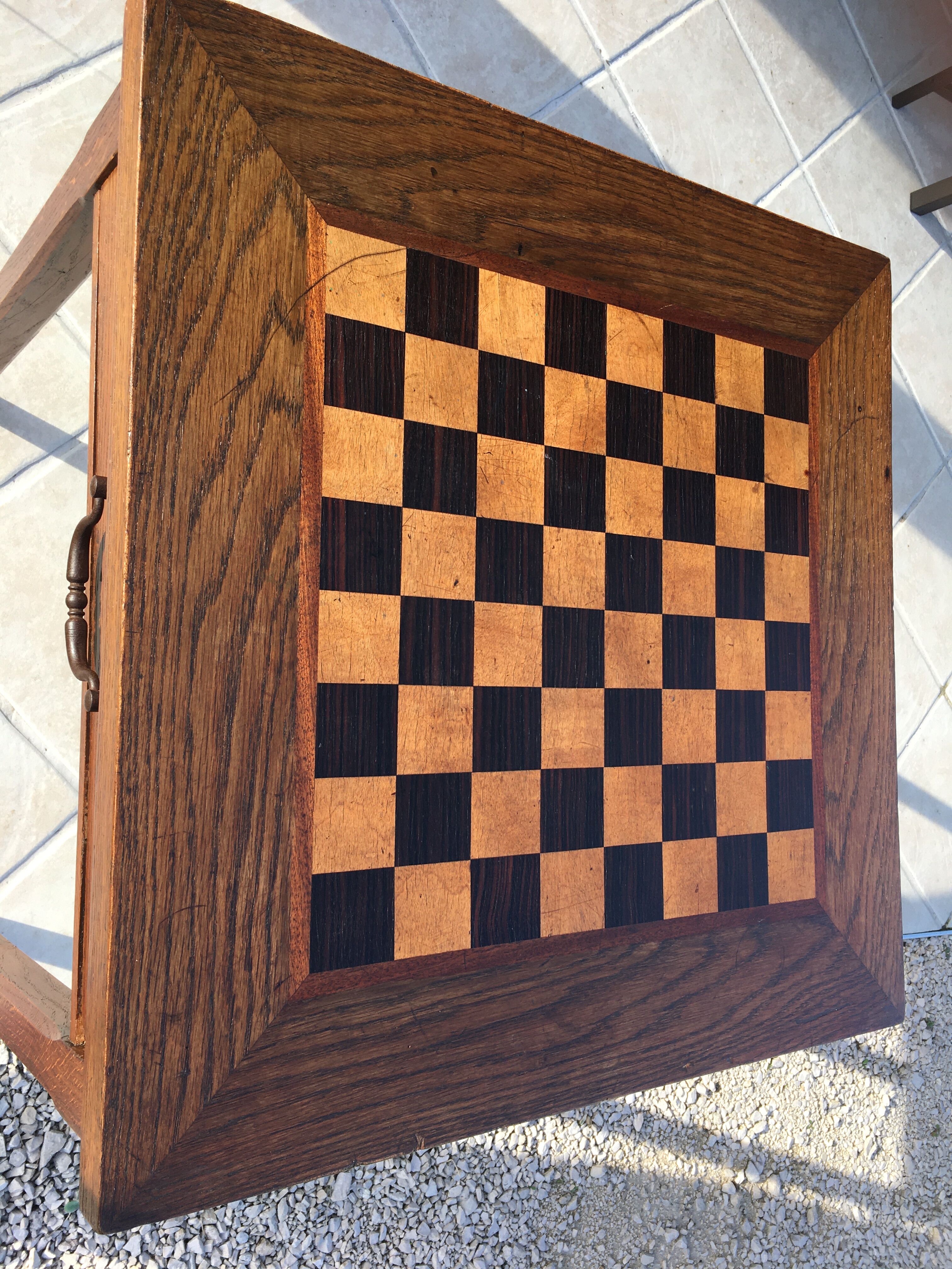 Table échiquier