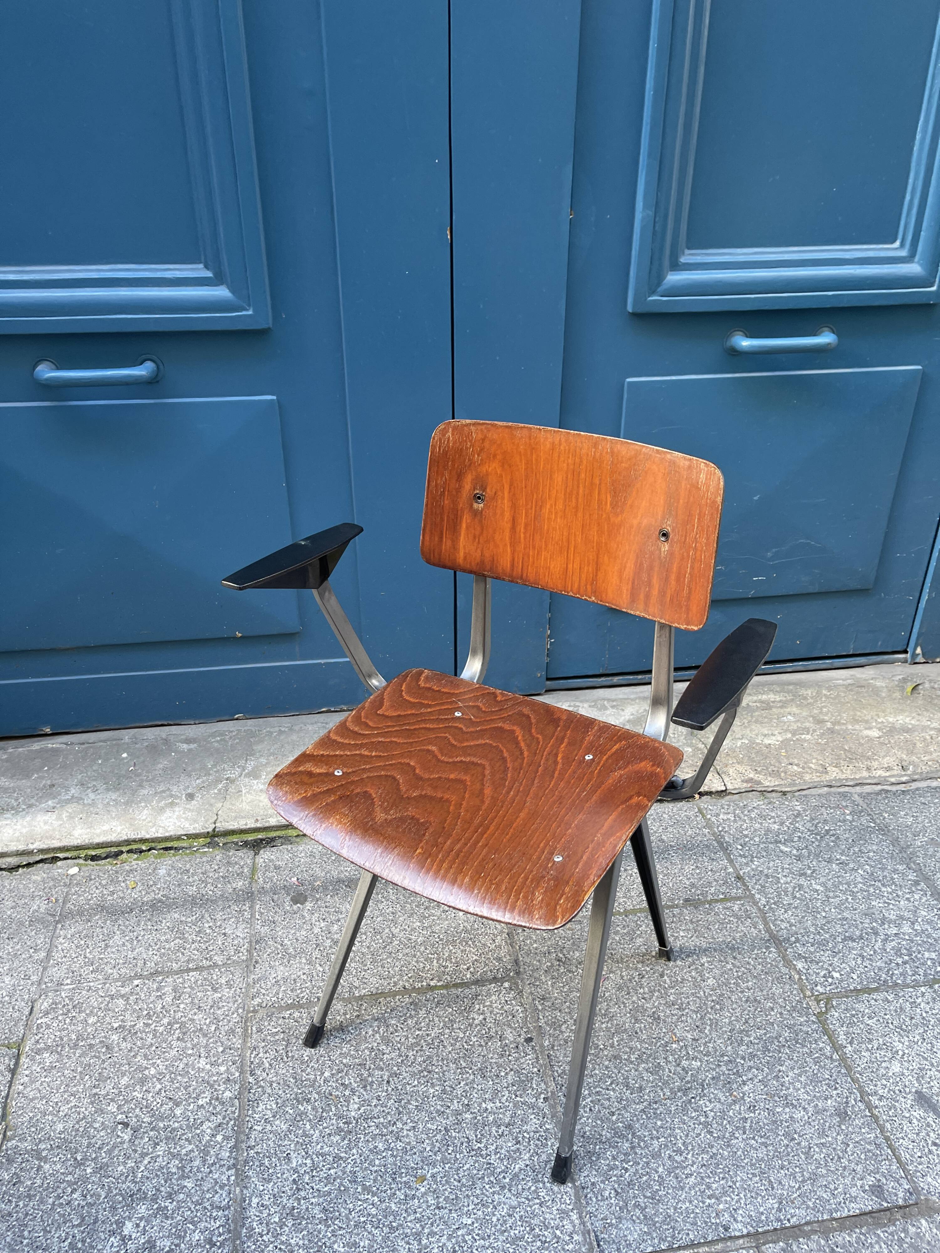 Friso Kramer wooden chair
