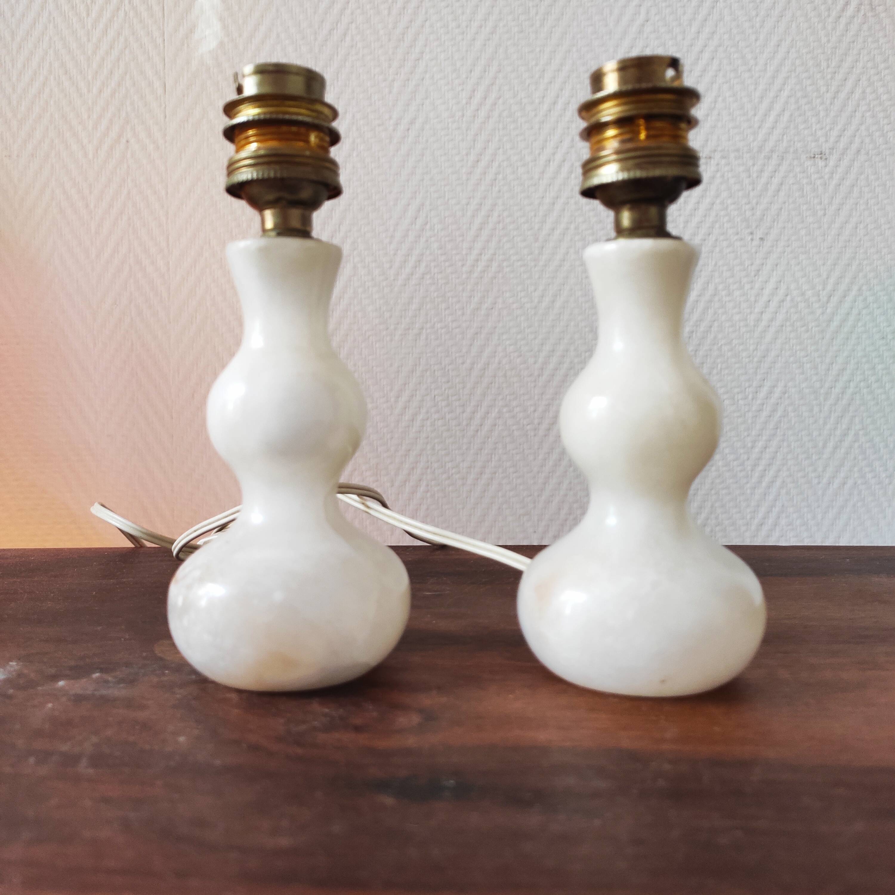 Paire de lampes vintage 1950 en albâtre