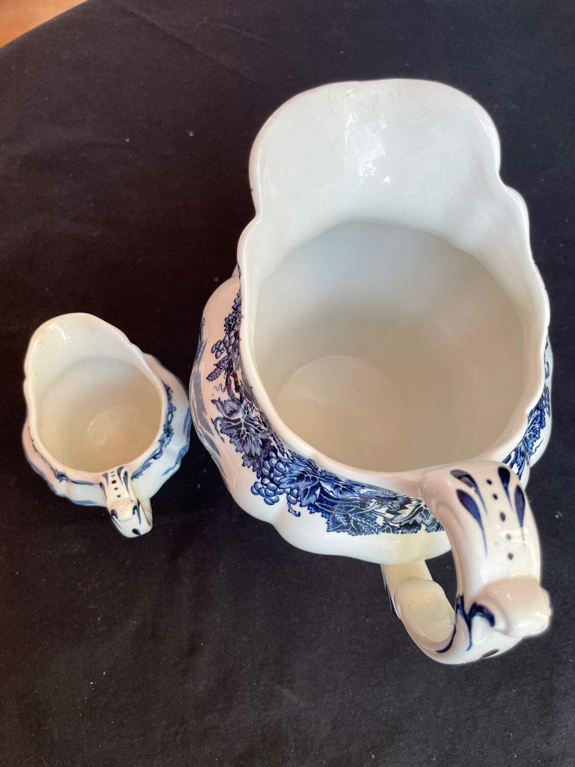 Set of 2 English porcelain pitchers
