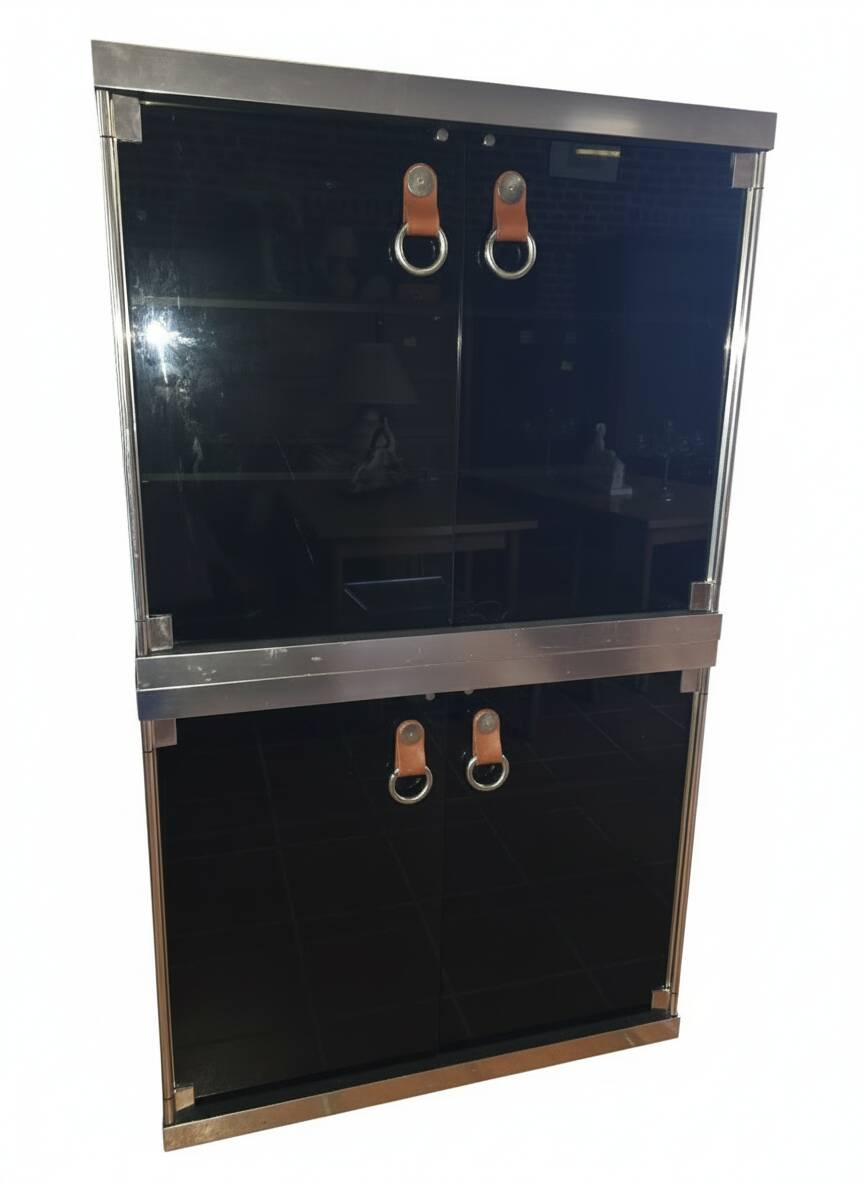 Buffet cabinet by Guido Faleschini for HERMÈS from the 1970s.