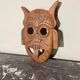 Masque artisanal en bois