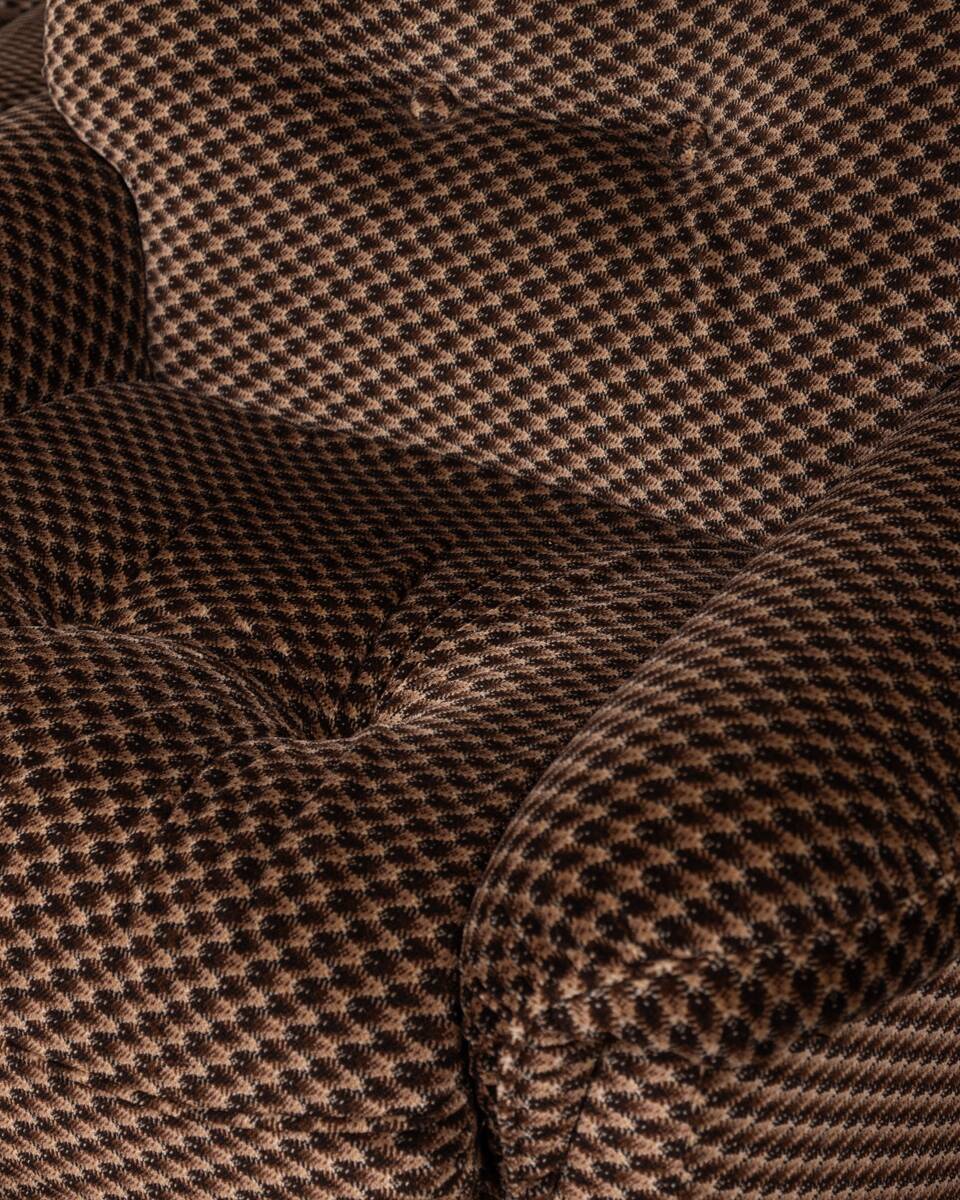 Living room sofa and pair of vintage armchairs from the 70s in italian design fabric