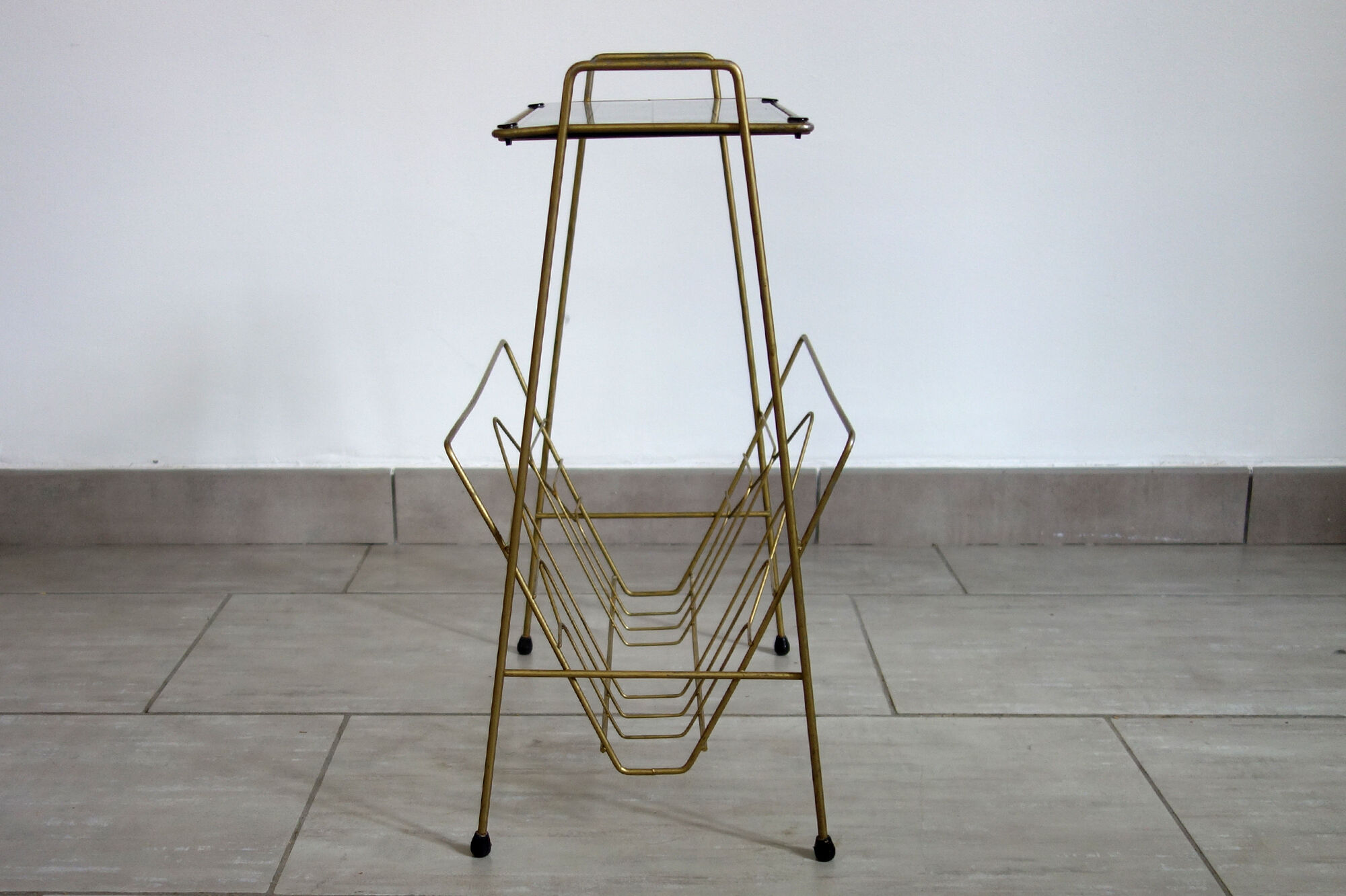 Vintage magazine holder
