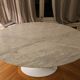 Table Tulip en marbre blanc ovale