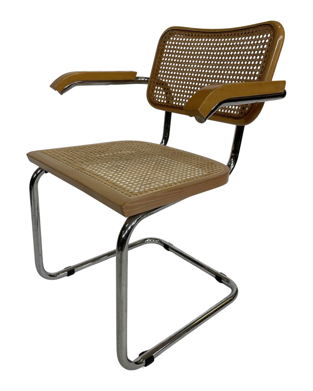 Cesca chair B64 with armrests by Marcel Breuer Design