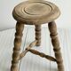 Tabouret tripode ancien en bois
