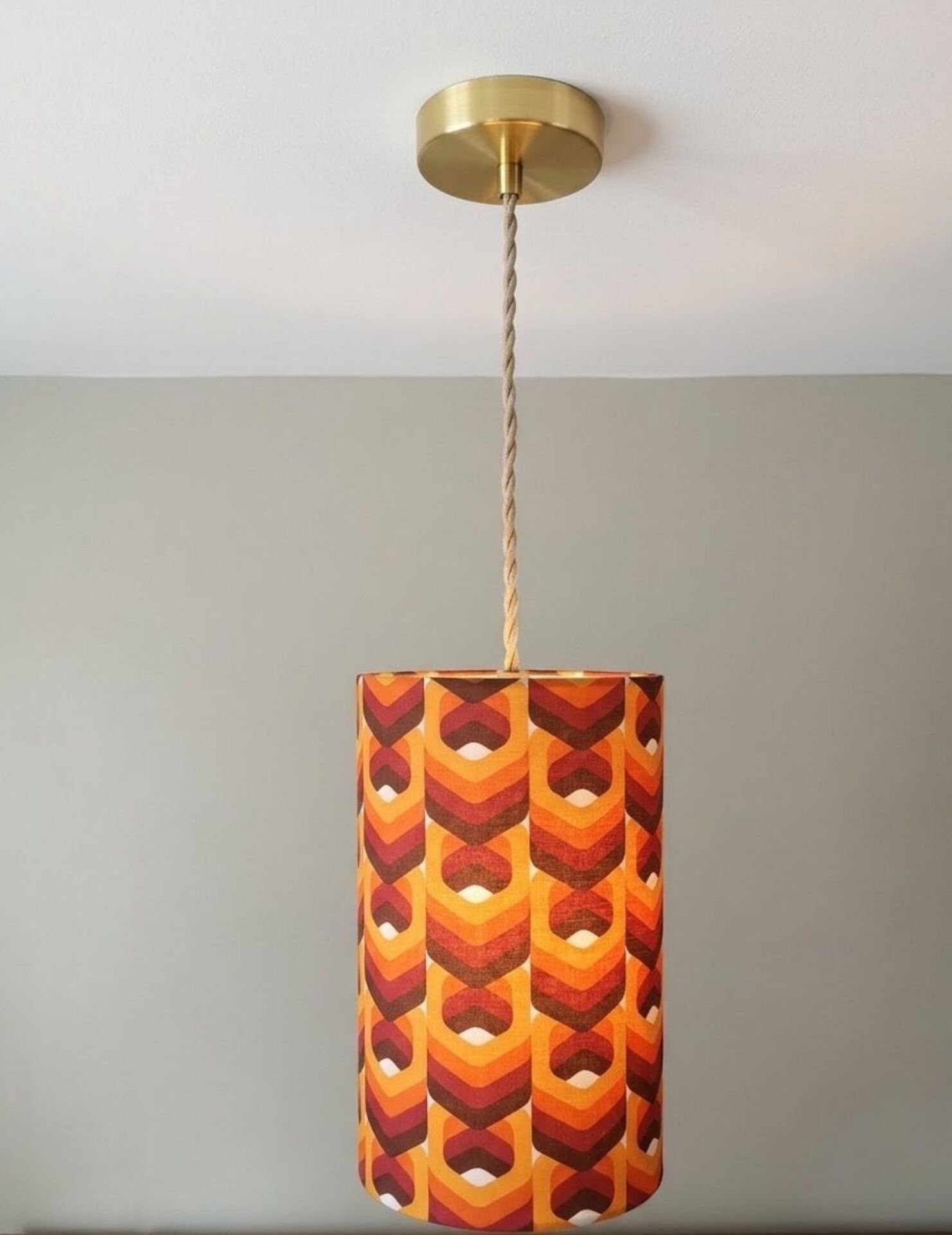 table lamp metal | geometric printed lampshade seventies style