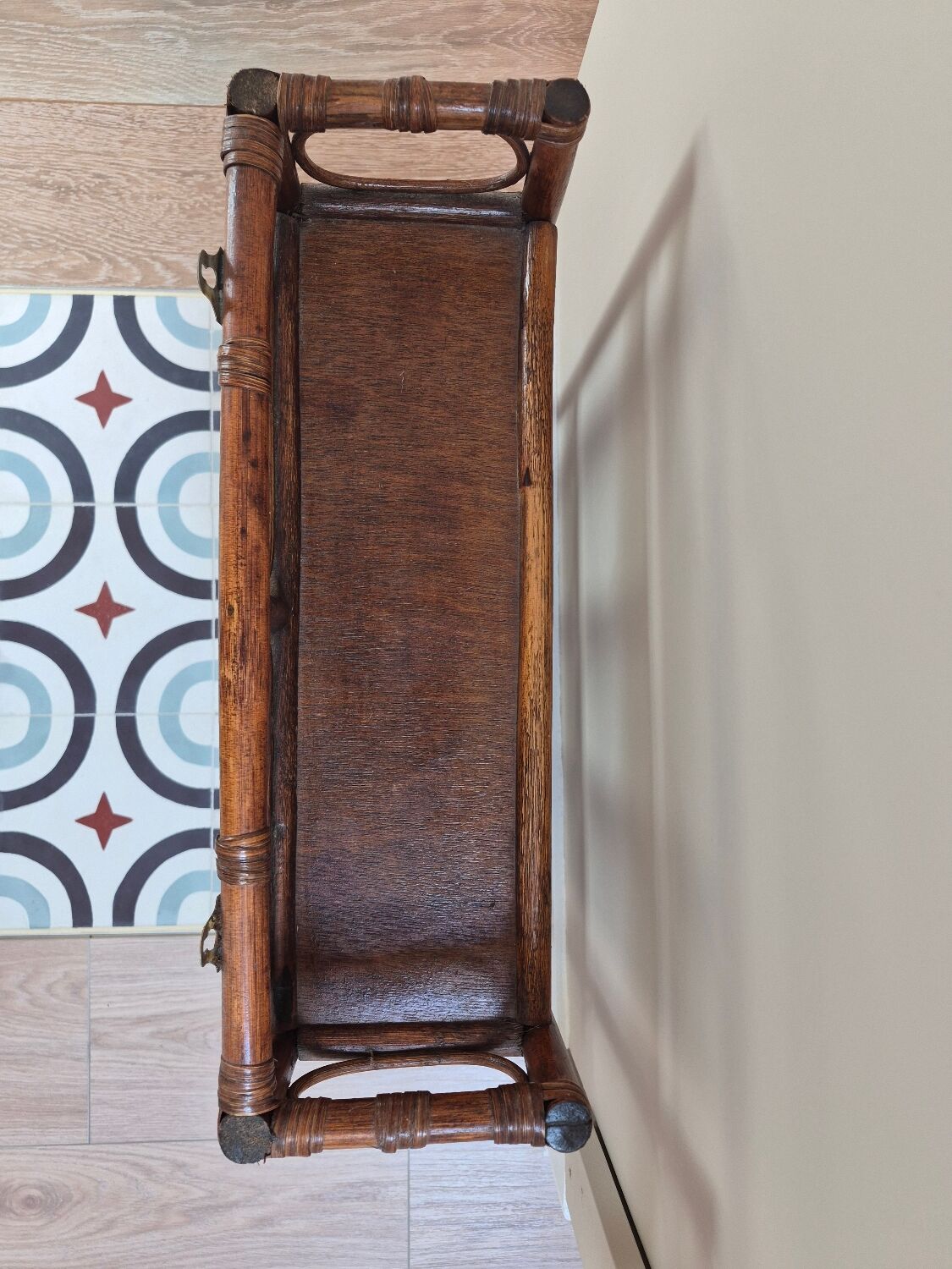 Wall shelf and rattan