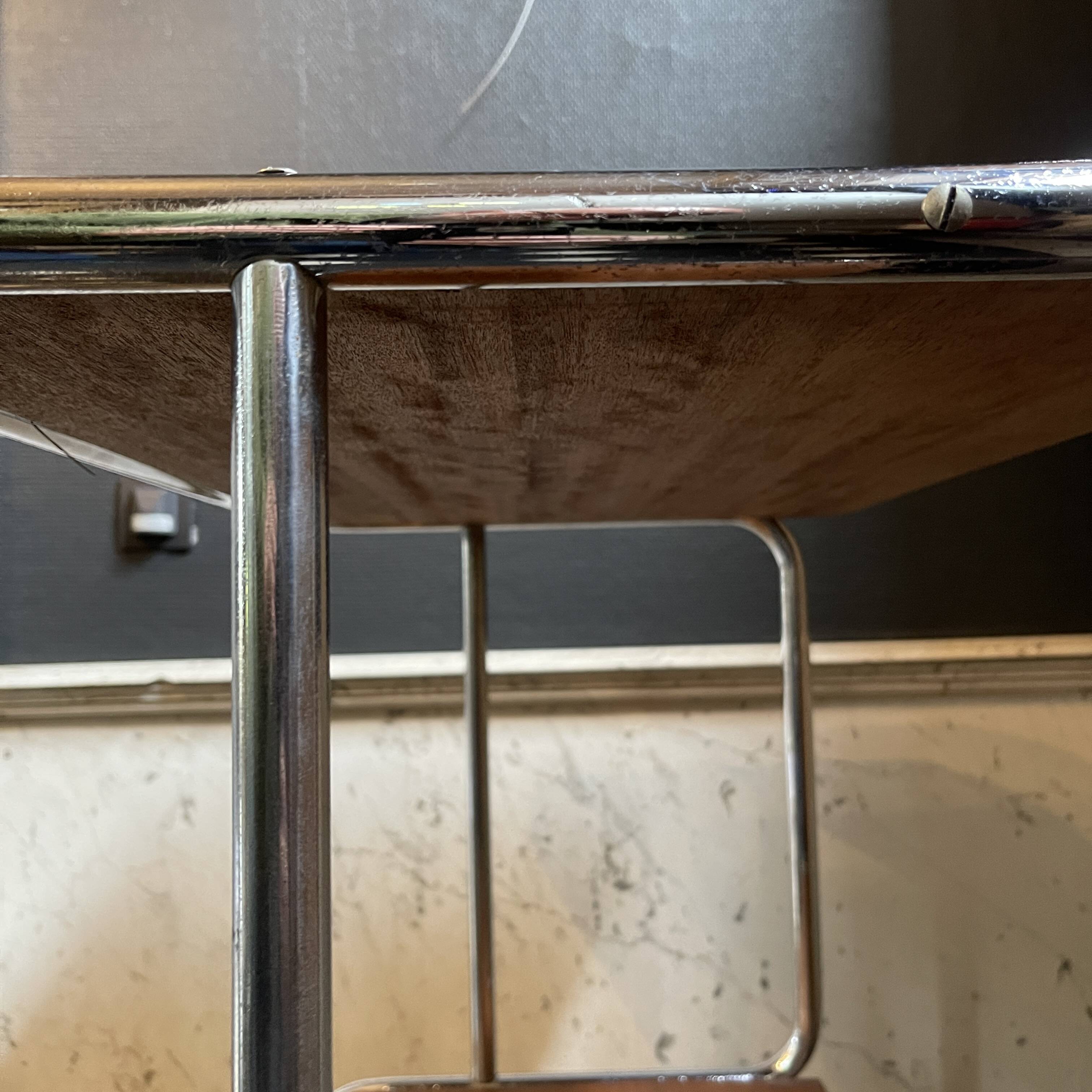 Modernist Art Deco Bauhaus side furniture in tubular chrome steel & wood, ca 1920/30