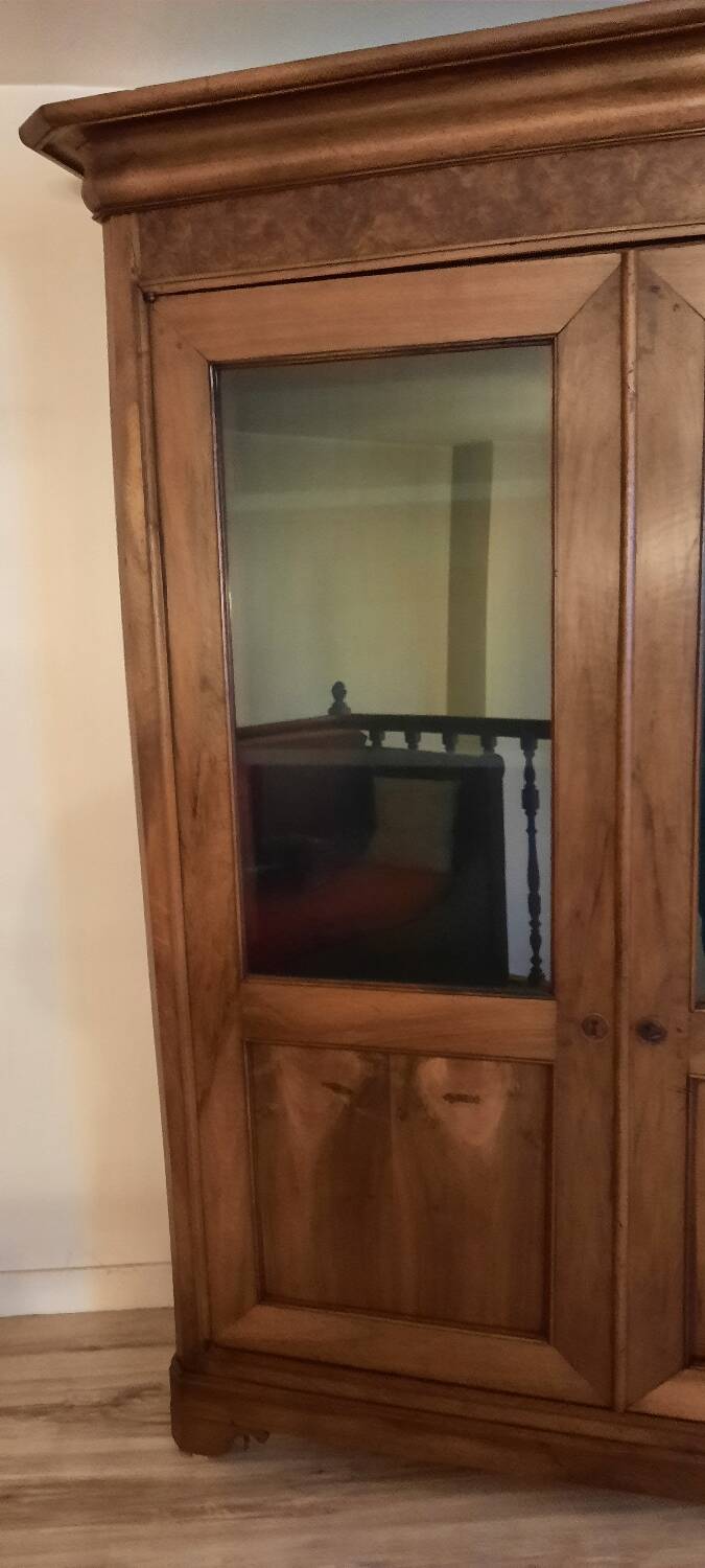 Louis Philippe display cabinet style