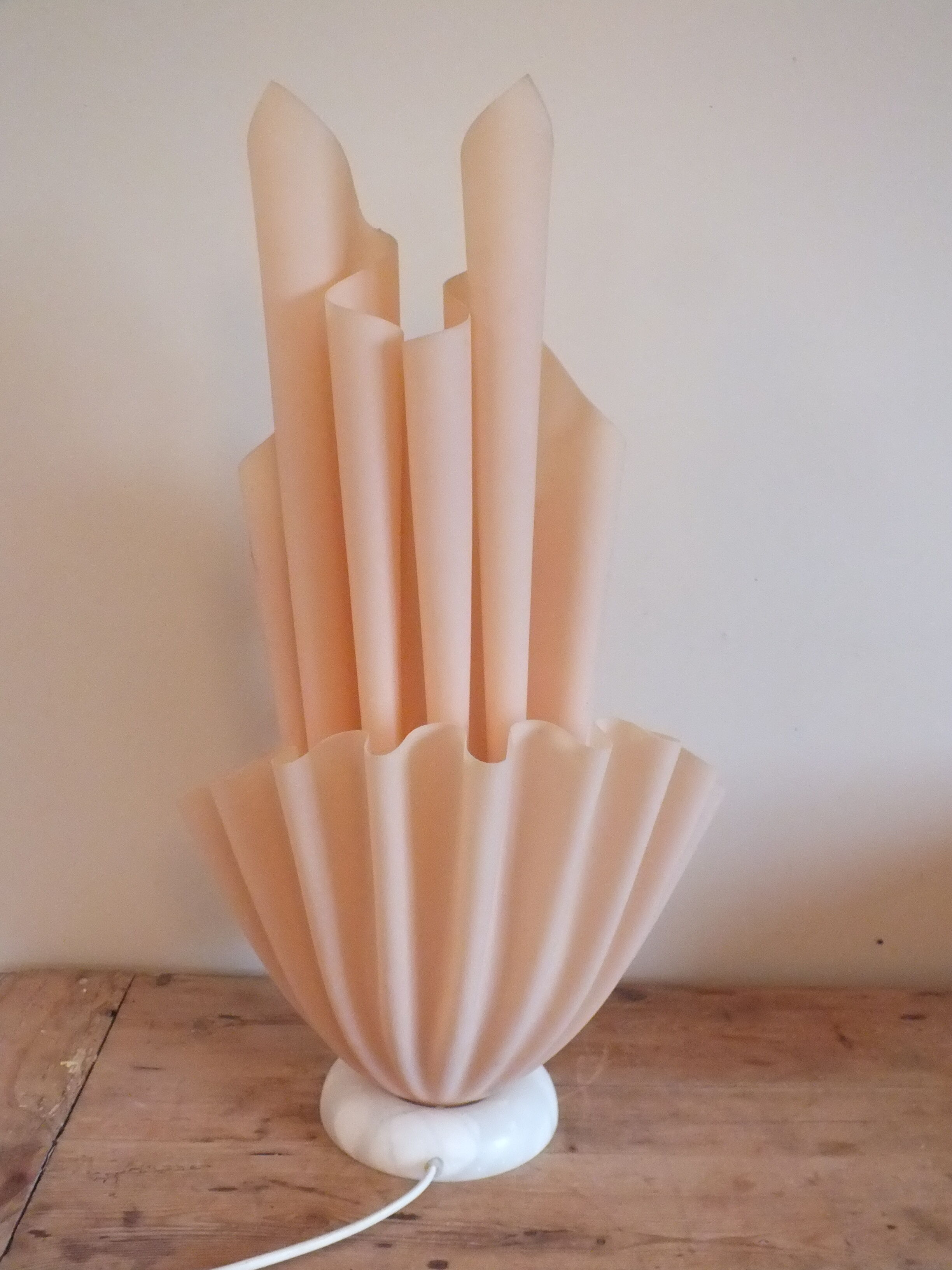 Corolla lamp by Georgia Jacob