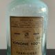 Lot d'anciens flacons de parfumeurs en verre avec étiquettes d'origine