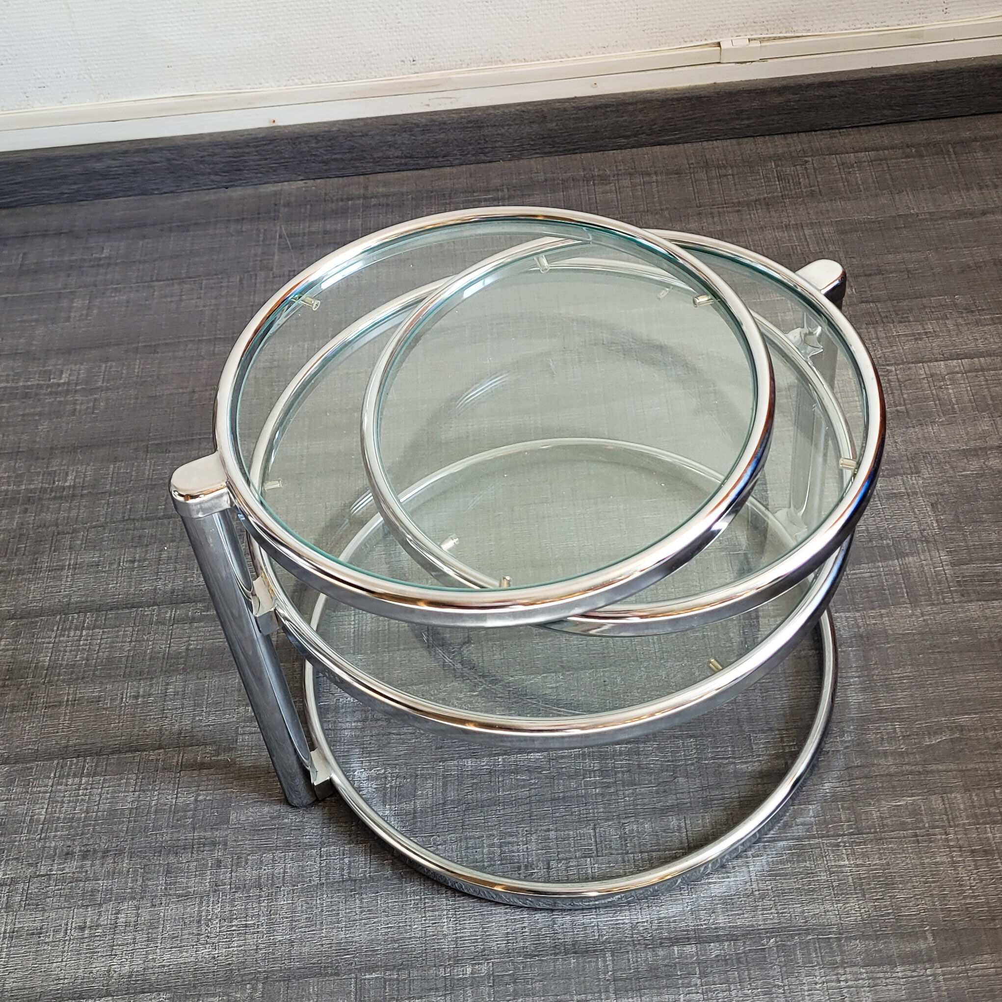Table basse vintage Leitmotiv Swivel en métal chromé