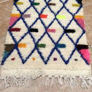 Small handmade Moroccan rug, small Beni Ouarain rug in Berber wool,