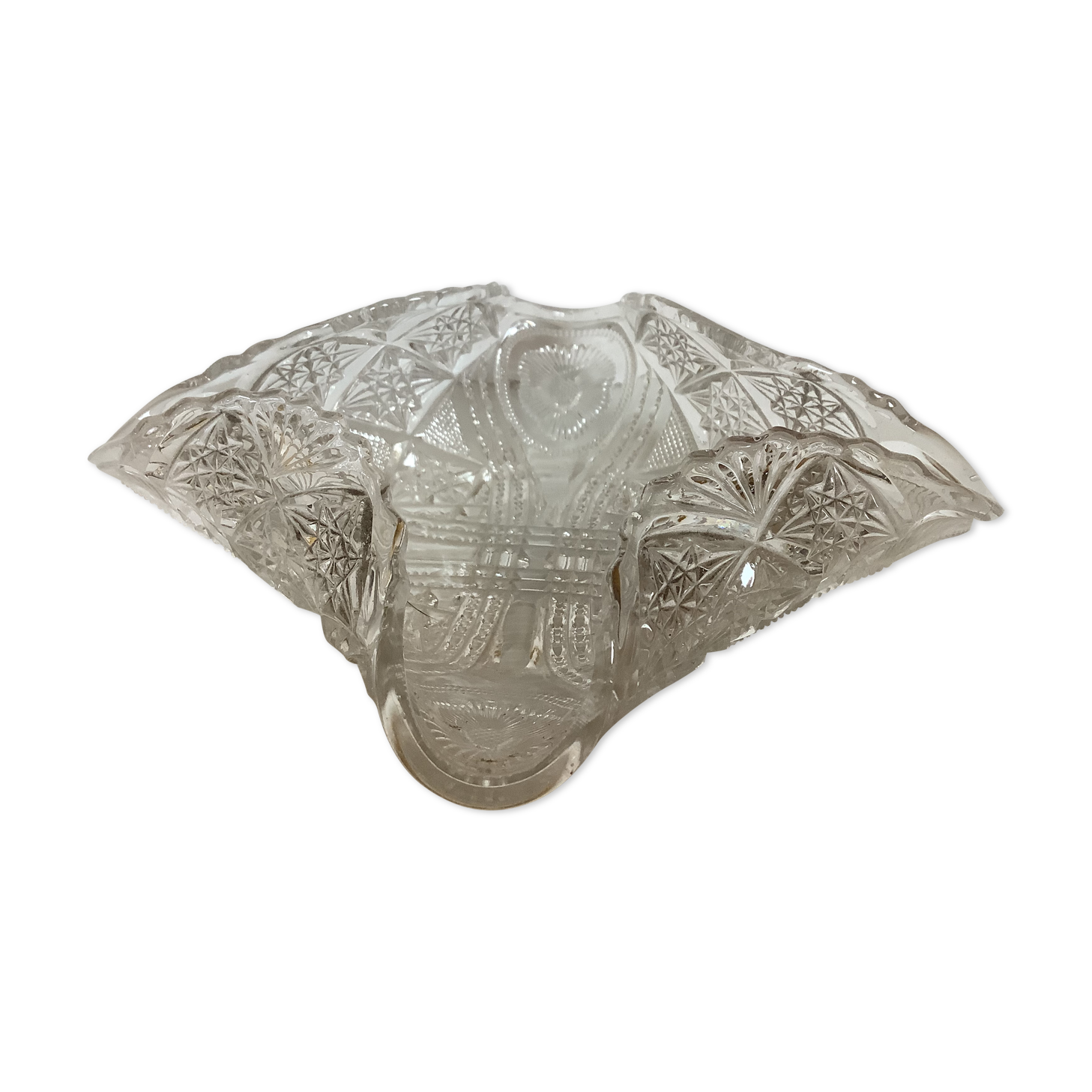 Molded glass empty pocket