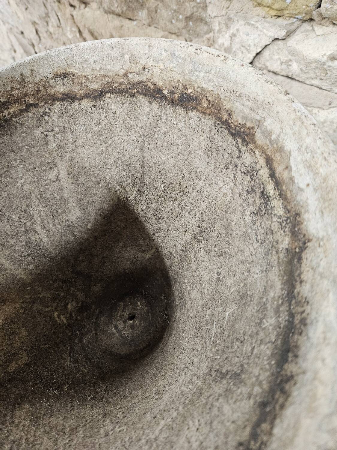 Diabolo planter by Anton Bee for Eternit