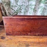 Elégante étagère murale victorienne en acajou. Fin XIXe