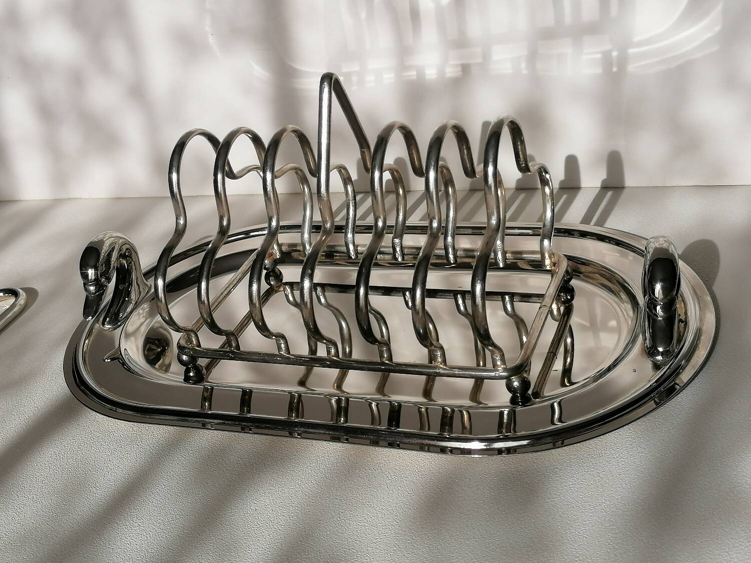 Silver metal taost holder