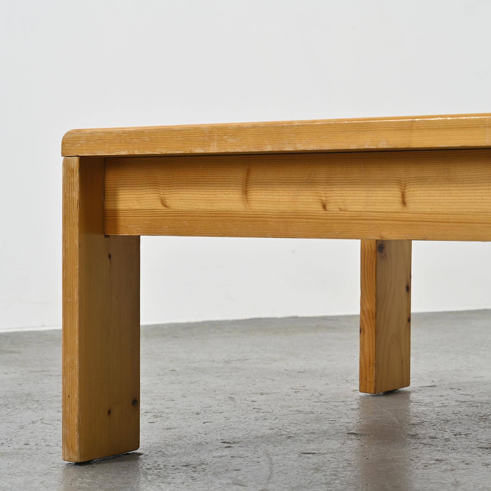 Solid pine coffee table, Les Arcs 1800.