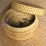 Round basket box Vintage wicker lid