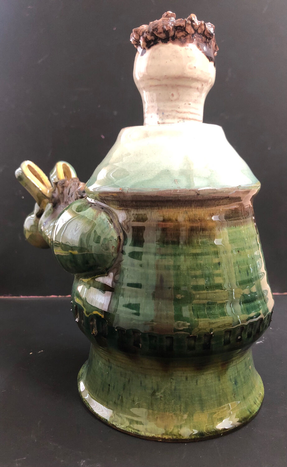 Ceramic shaped piece by Mária Sövegjártó