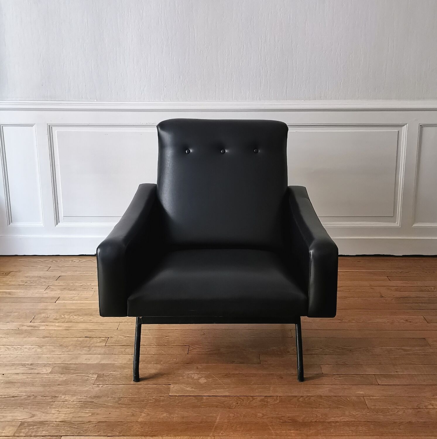 "Galion" armchair by Gilbert Steiner, Steiner edition
