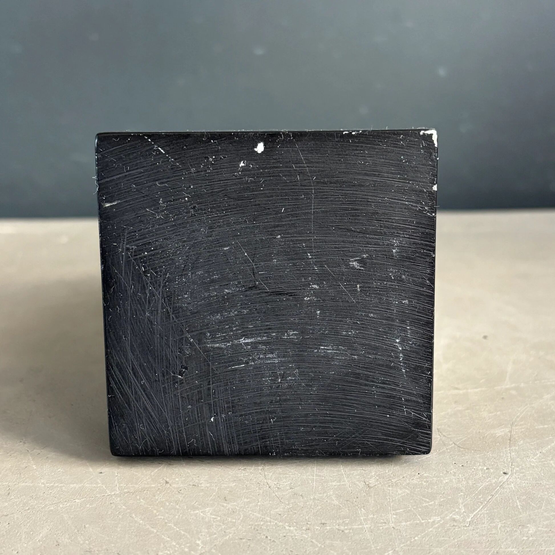 Tête en plâtre - Sculpture sur socle