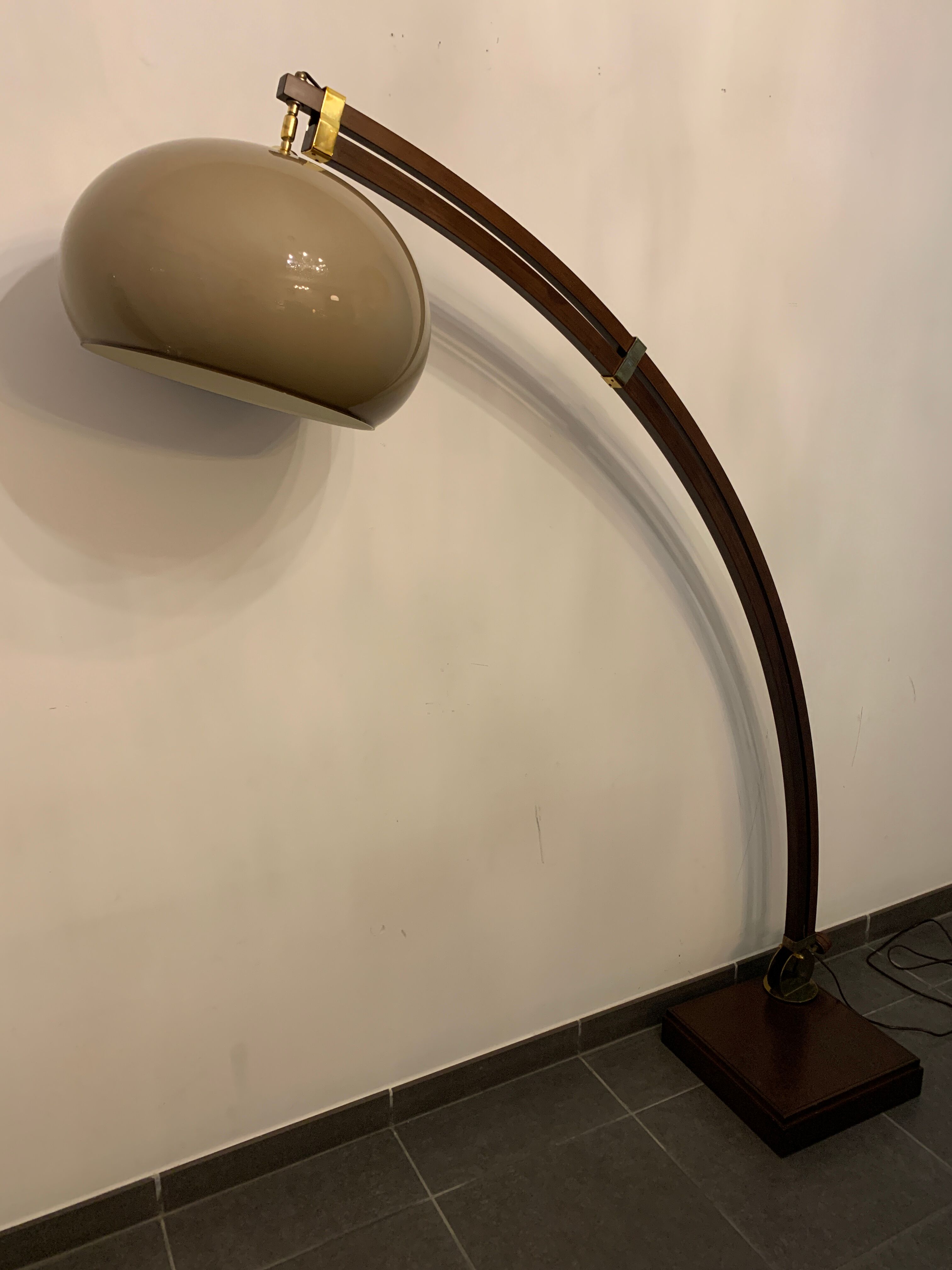 Adjustable and steerable wooden arch lamp lamp 1970