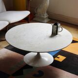 Round coffee table by Eero Saarinen for Knoll, Carrara marble