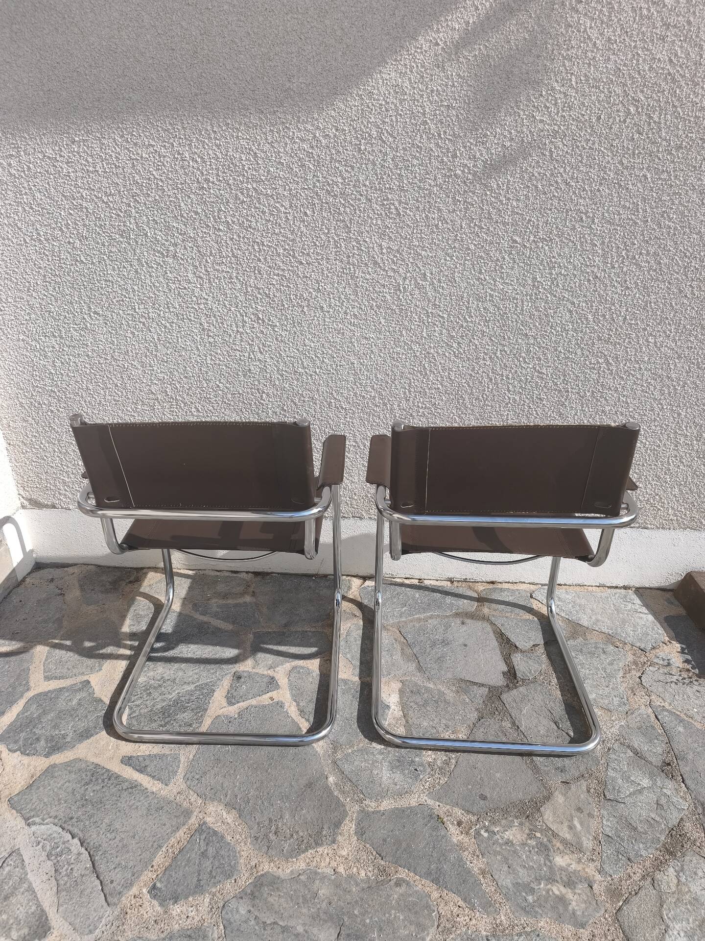 2 fauteuils Cantilever S34 cuir marron