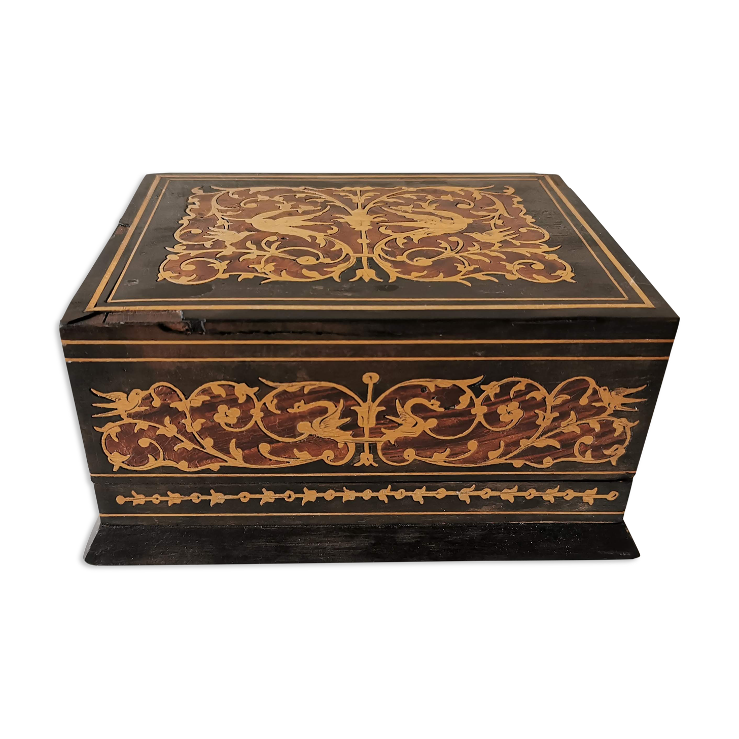 Inmemarked cigarette box