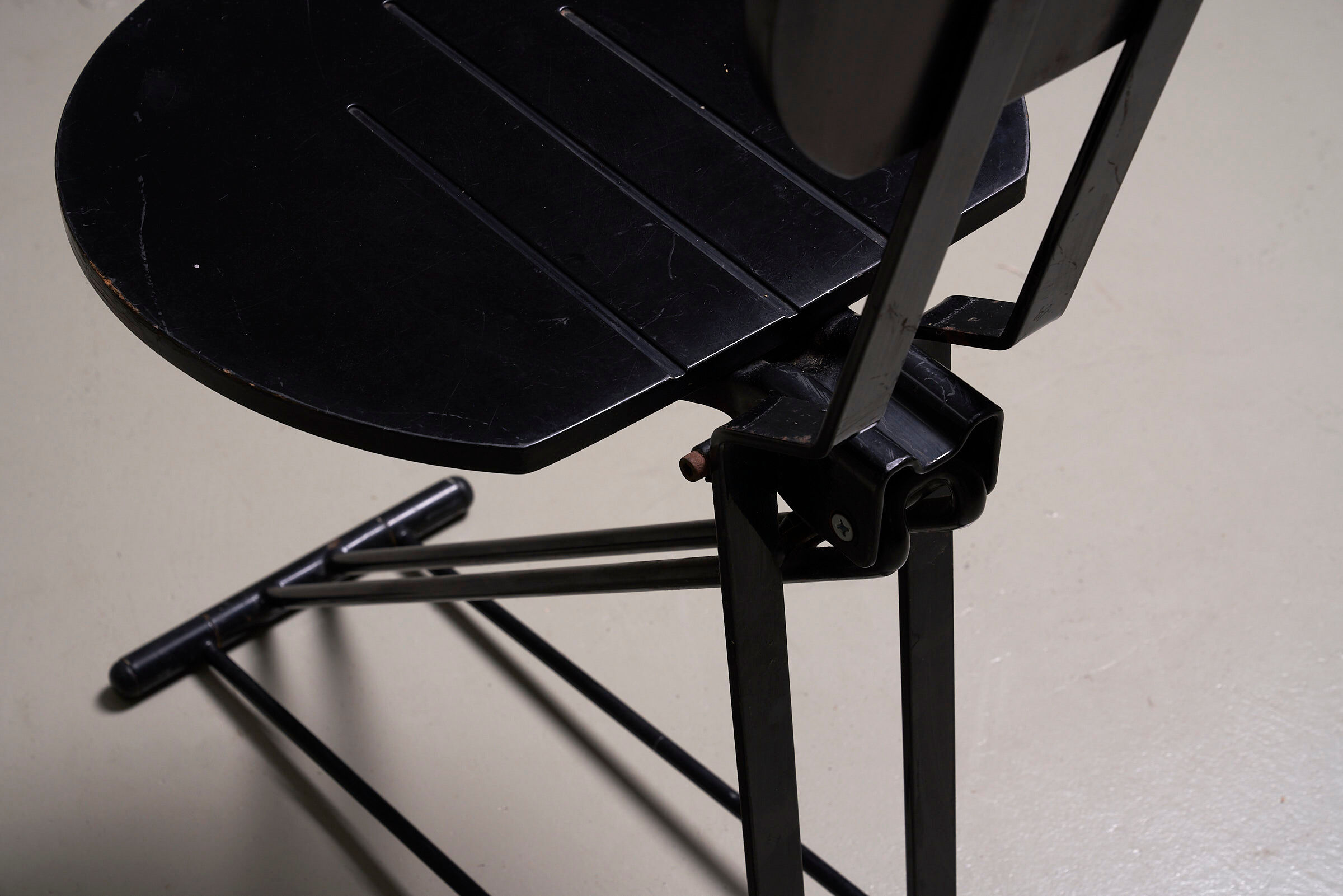 Set of 4 Italian folding chairs from the 1980s