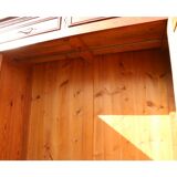 Low wardrobe with closet and drawers