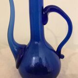 Pichet bleu en verre