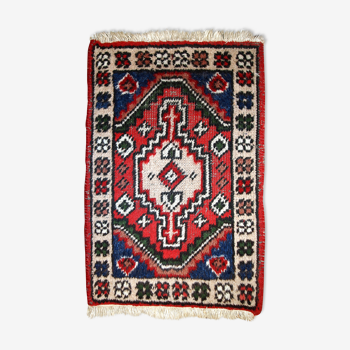 Vintage Persian Hamaadan done hand 40cm x 59cm carpet 1970 s