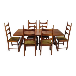 table à manger brutaliste - chaises