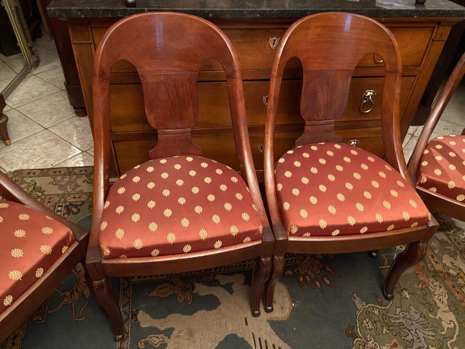 Suite of 6 gondola chairs in solid mahogany period early nineteenth Restoration