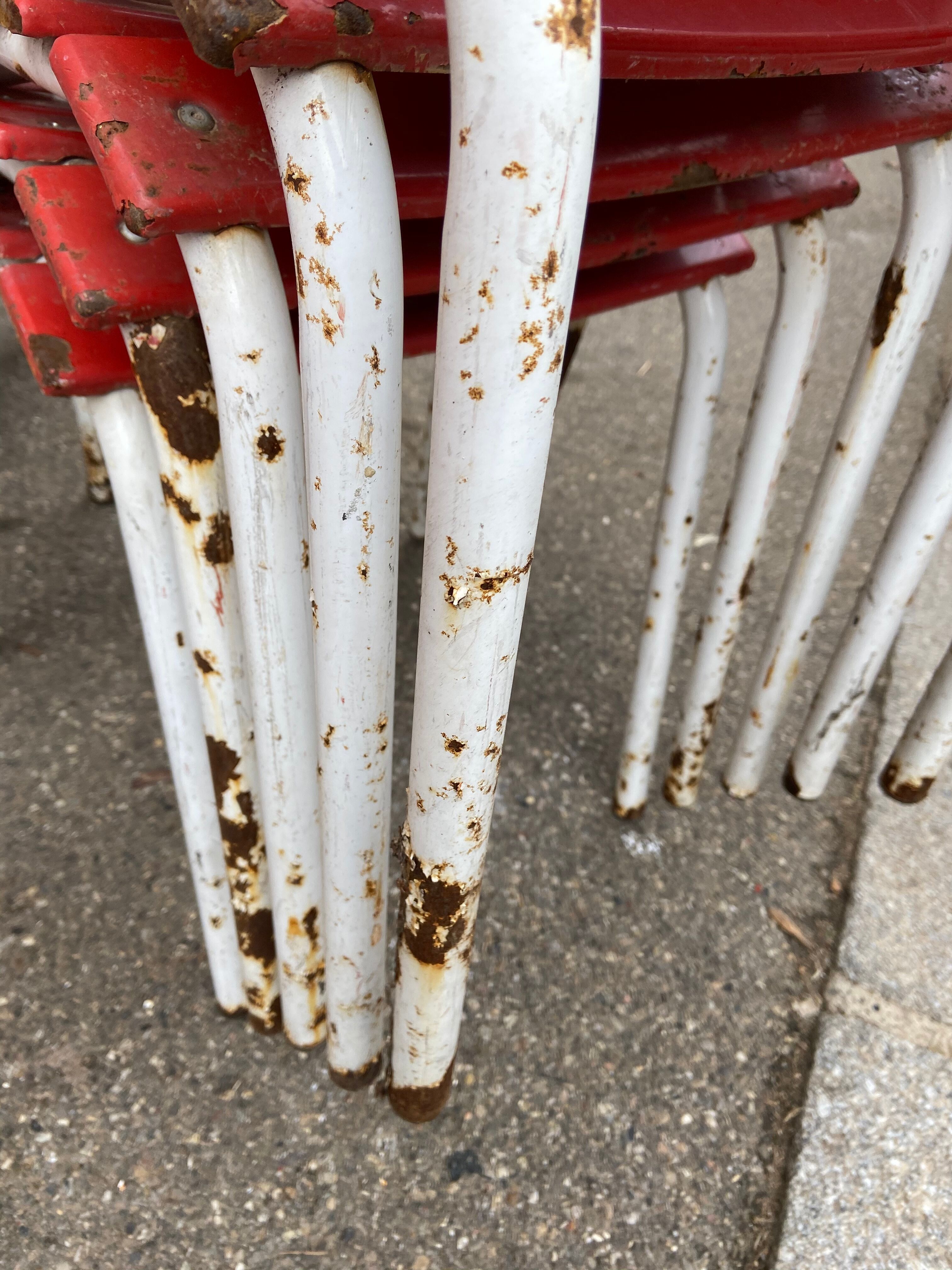 Chaise bistrot de terrasse tolix 1960