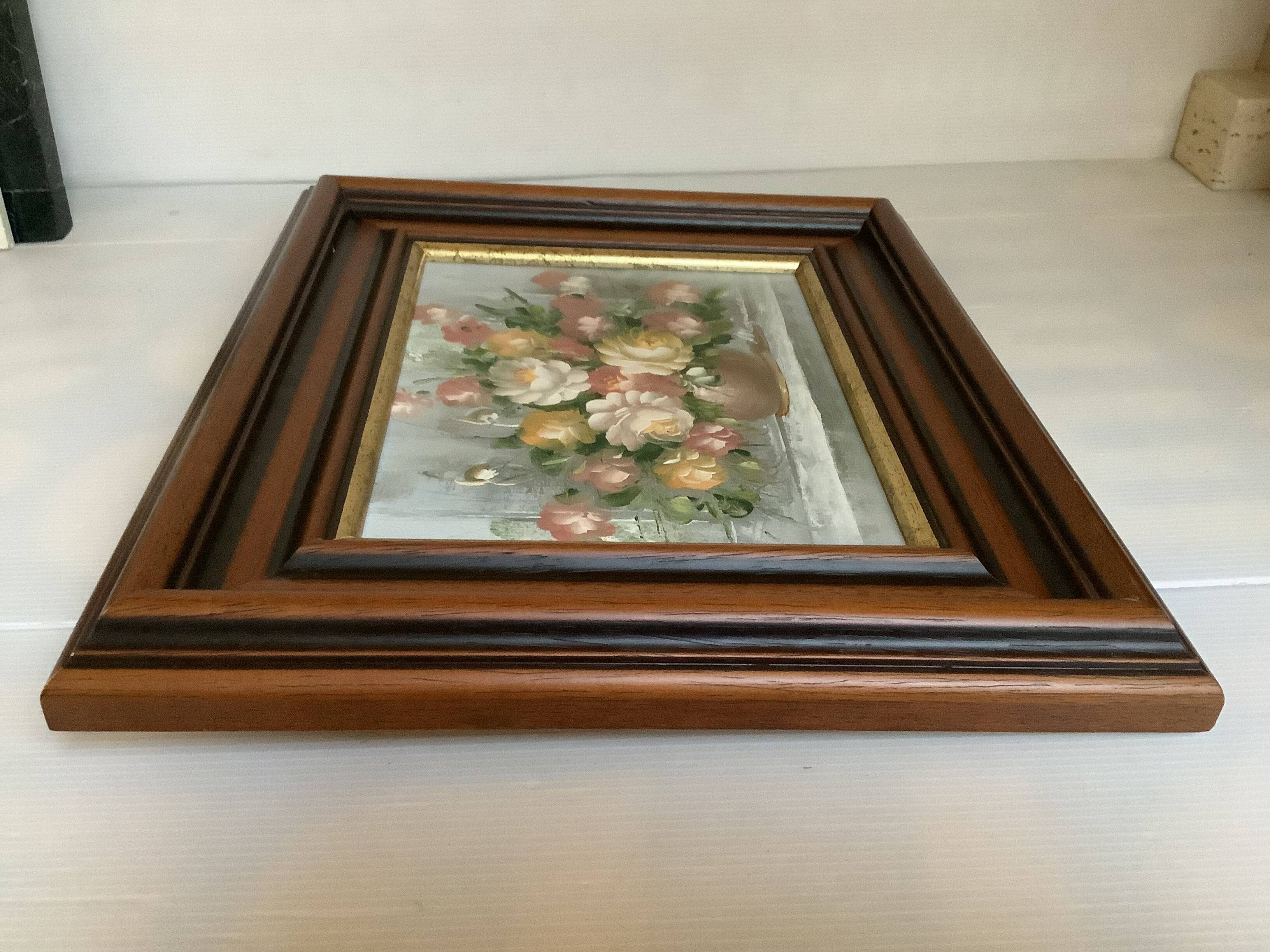 Still life of a bouquet of flowers, oil on canvas, signed.