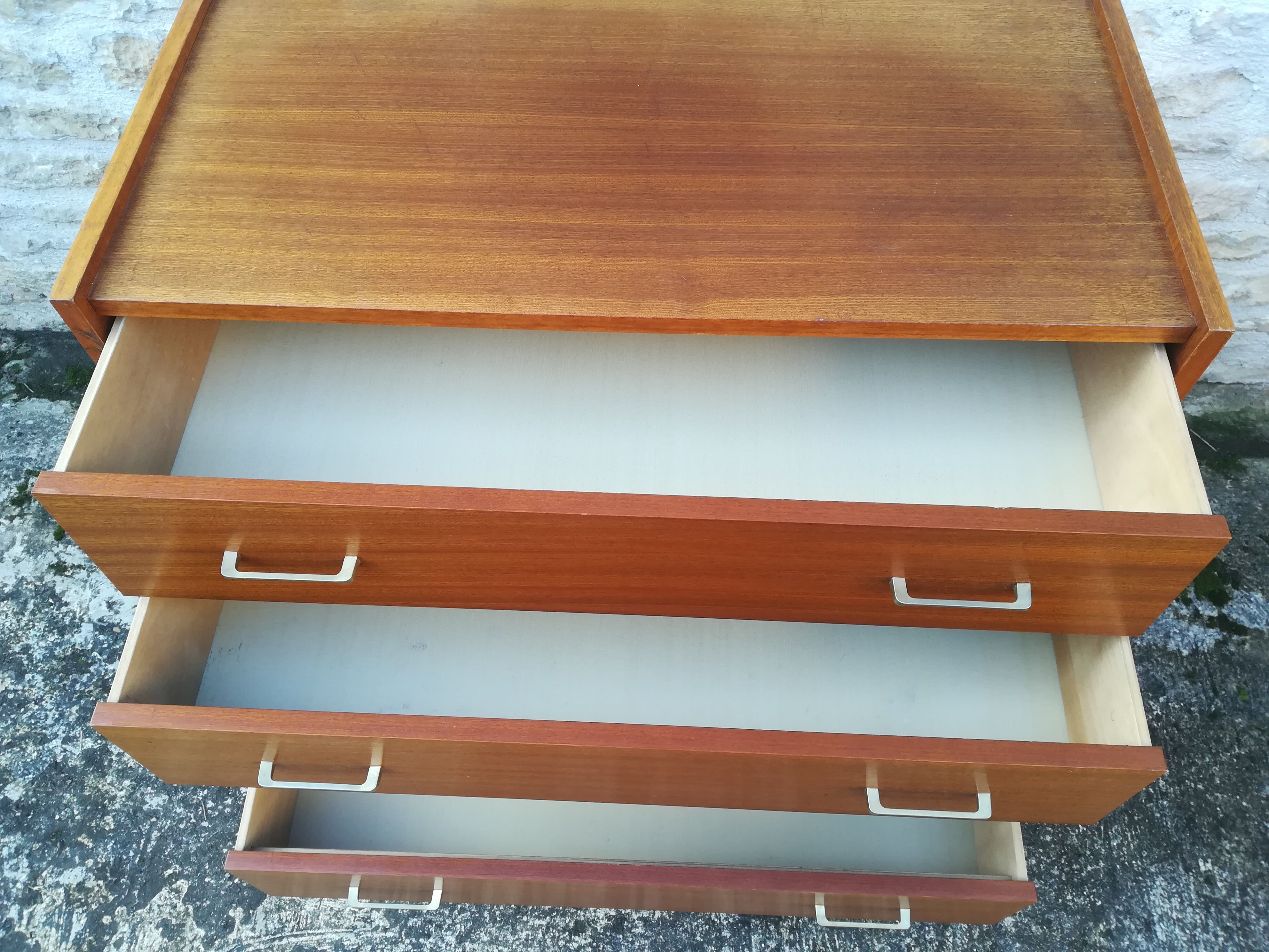 Commode vintage