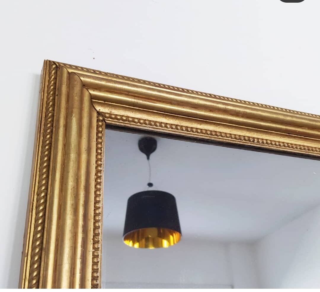 Mirror to the sheet of the nineteenth century