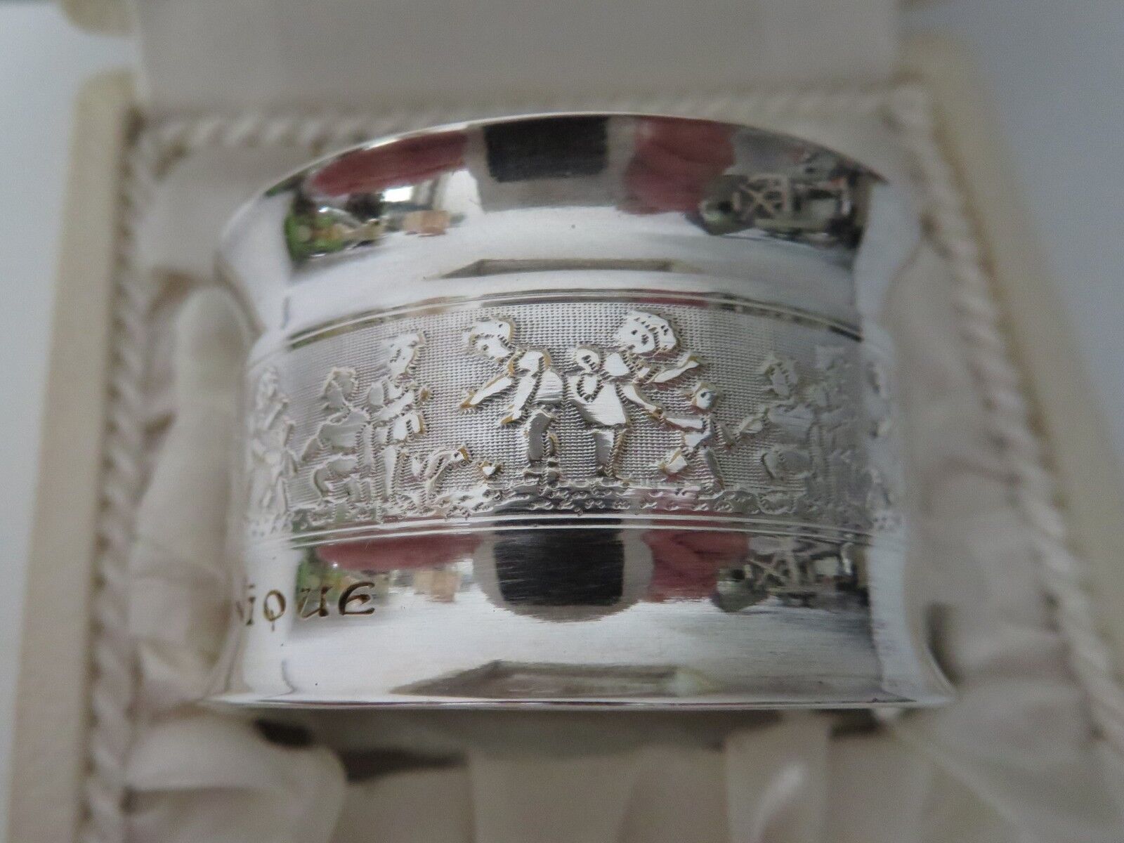 Towel ring birth 1963