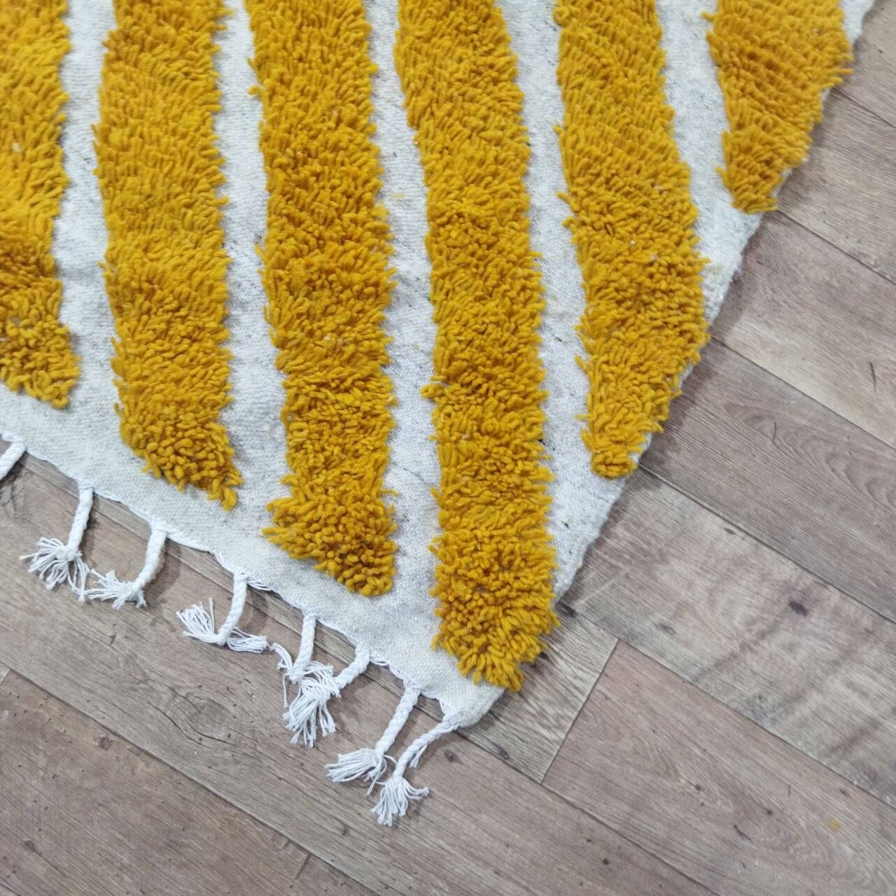Large Moroccan Berber rug in mustard yellow and ecru, 293 x 200 cm.