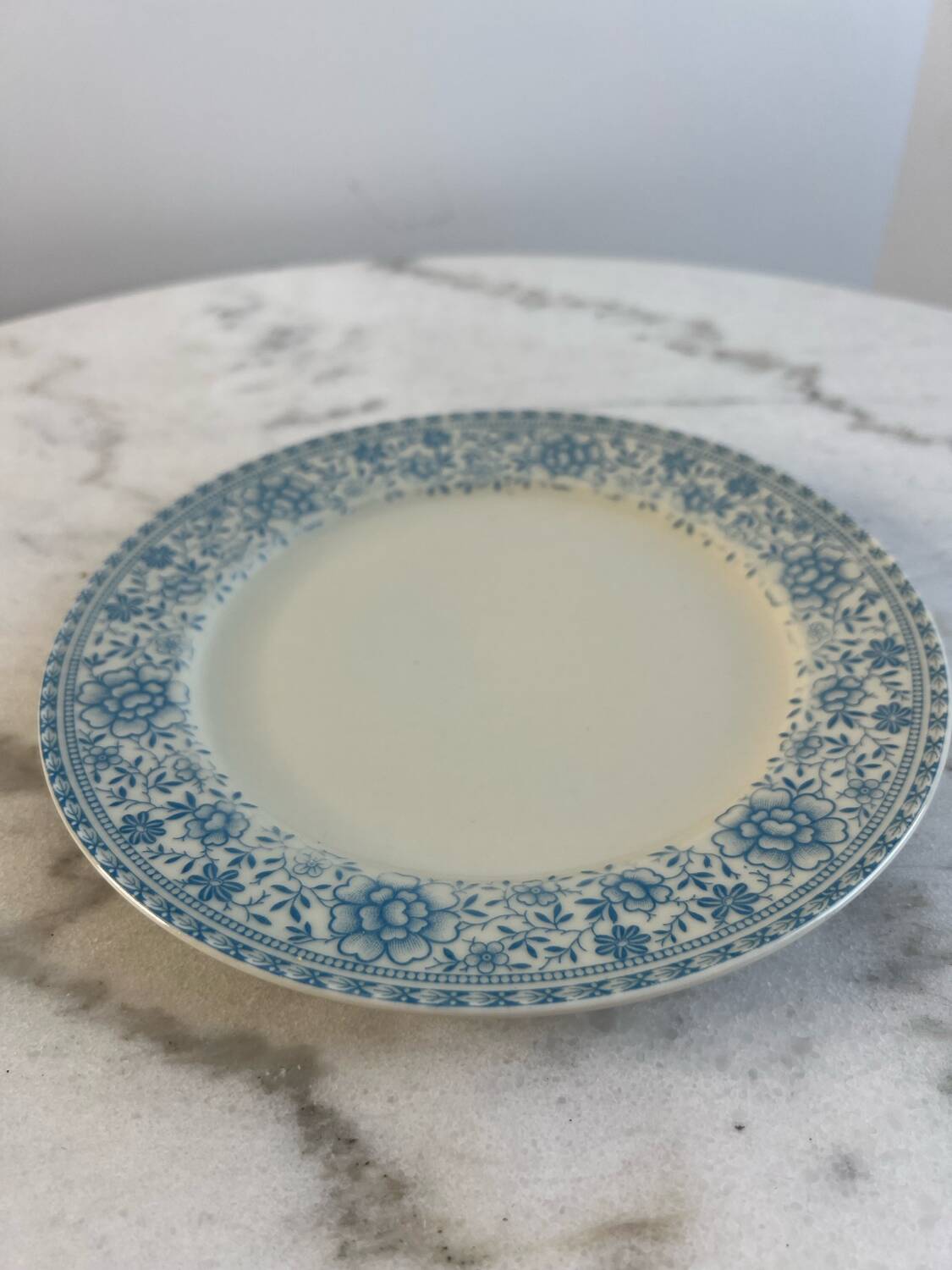 Set of 4 Eschenbach dessert plates