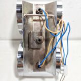 Aplique de pared metálico "Space Age". España, 1970s.