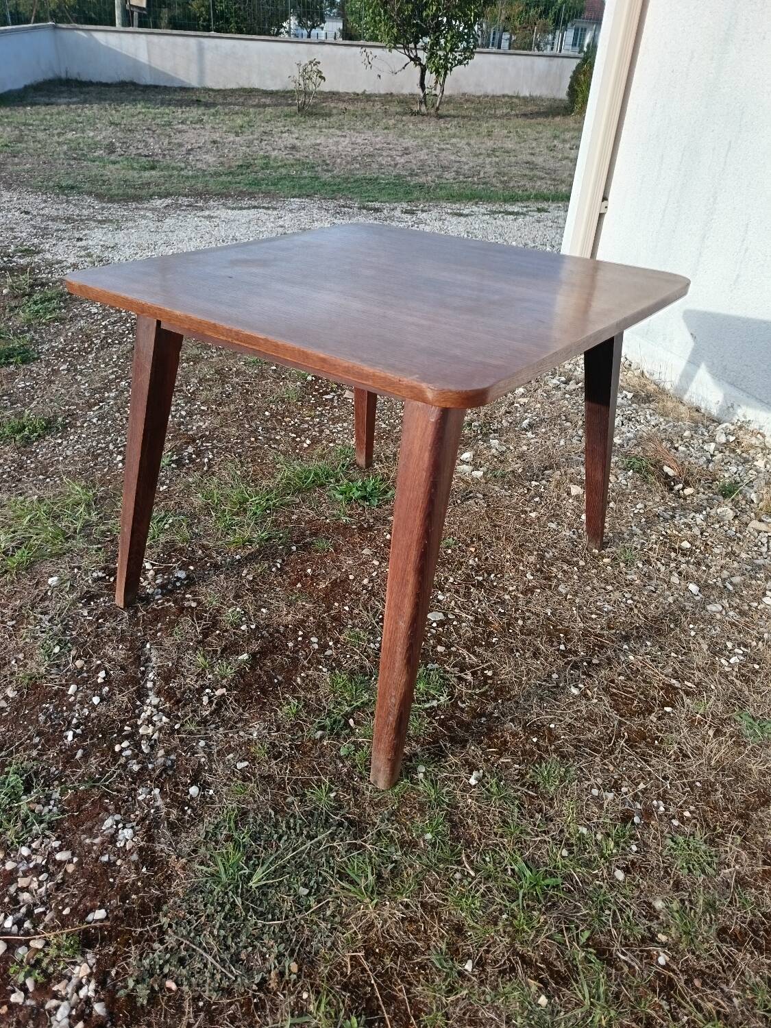 Coffee table from the 1950s