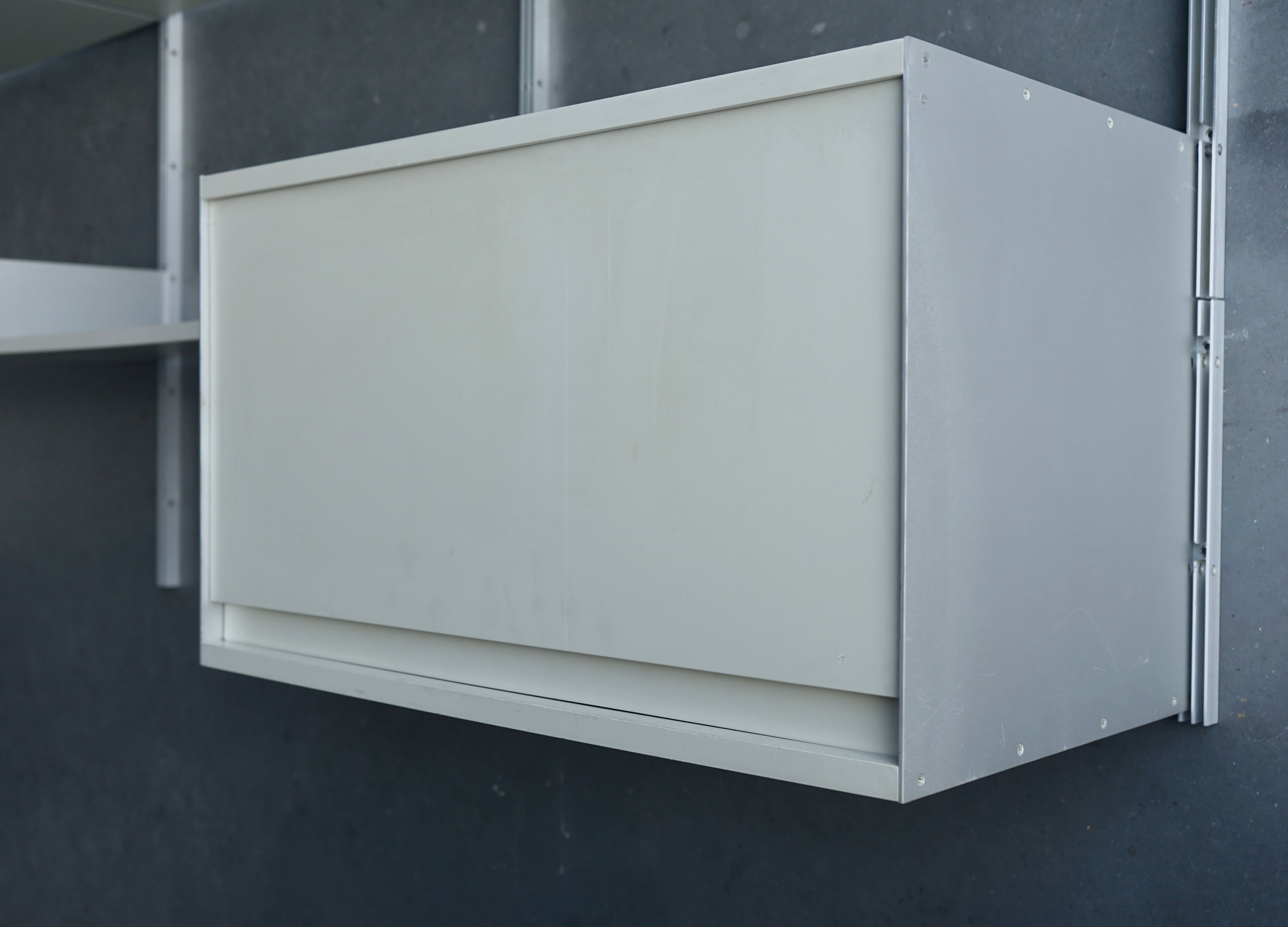 Wall Shelving Unit model 606 by Dieter Rams for Vitsoe. 1960s