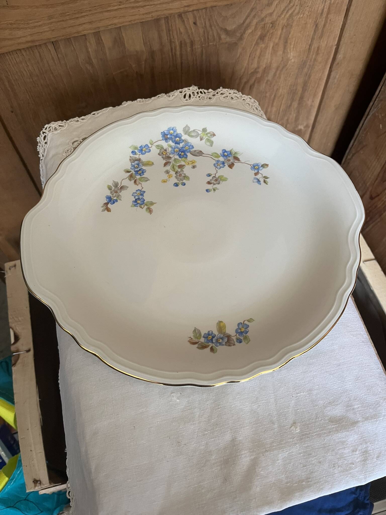 Floral tart dish in Italian ceramic by Royal Tognana